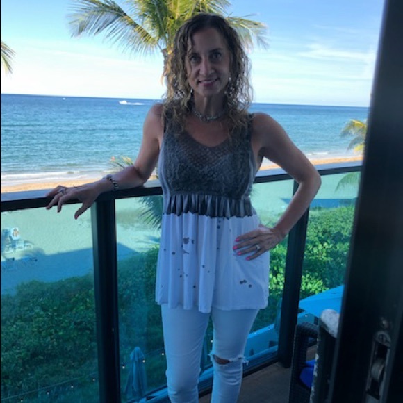 Meet your Posher, Karyn - Picture 2 of 2